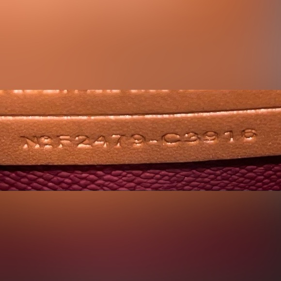 COACH Willow Soft Slouchy Bucket Bag Black NWT 2 detachable adjustable straps. - Picture 9 of 9